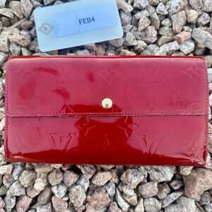 Louis Vuitton Monogram Red Vernis Sarah Wallet - FEB4